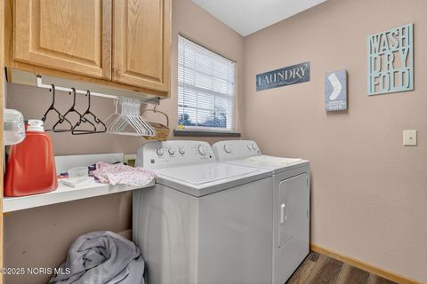 Tiny photo for 24525 Village Lane, Grand Rapids, OH 43522 (MLS # 10002379)