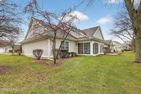 Tiny photo for 24525 Village Lane, Grand Rapids, OH 43522 (MLS # 10002379)