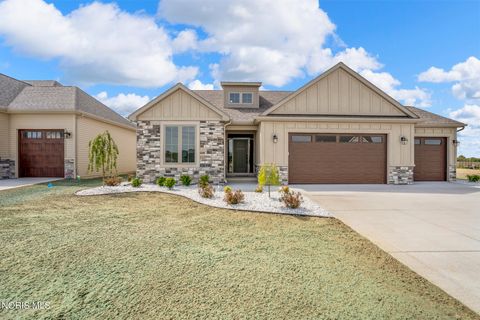 Photo of 9233 Summer Song Lane, Sylvania, OH 43560 (MLS # 10007930)