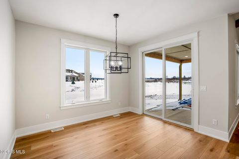 Tiny photo for 9233 Summer Song Lane, Sylvania, OH 43560 (MLS # 10007930)