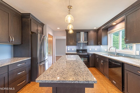 Tiny photo for 5540 Birch Hollow Court, Sylvania, OH 43560 (MLS # 10009242)