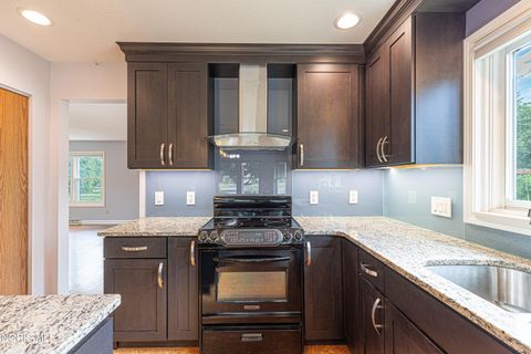 Tiny photo for 5540 Birch Hollow Court, Sylvania, OH 43560 (MLS # 10009242)