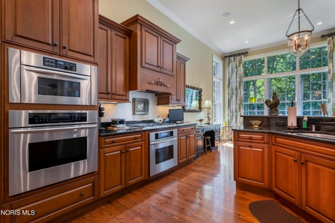 Tiny photo for 3101 Riverwood Court, Perrysburg, OH 43551 (MLS # 10013919)