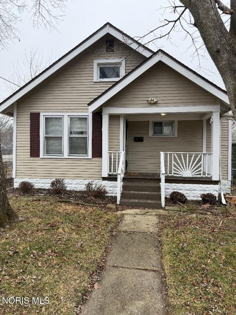 Photo of 139 Kenmore Avenue, Toledo, OH 43609 (MLS # 10005265)