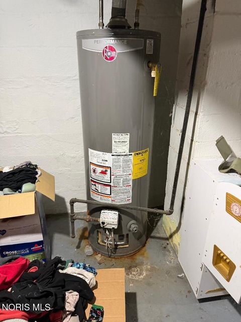 Tiny photo for 139 Kenmore Avenue, Toledo, OH 43609 (MLS # 10005265)