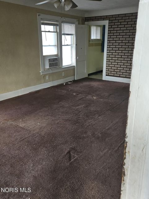 Tiny photo for 139 Kenmore Avenue, Toledo, OH 43609 (MLS # 10005265)