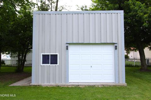 Tiny photo for 19 N Fargo Street, Oregon, OH 43616 (MLS # 10008358)