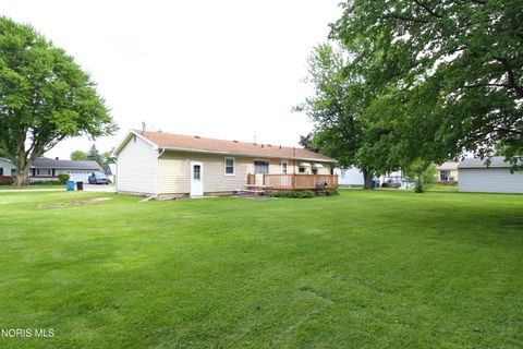 Tiny photo for 19 N Fargo Street, Oregon, OH 43616 (MLS # 10008358)