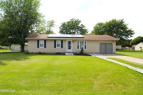 Photo of 19 N Fargo Street, Oregon, OH 43616 (MLS # 10008358)