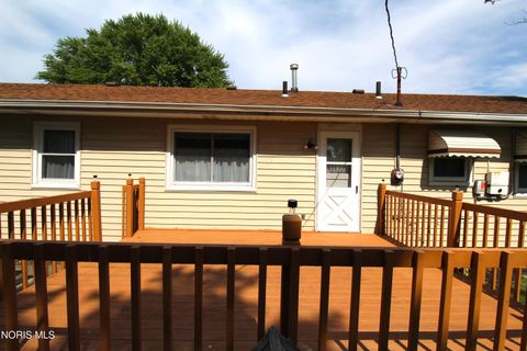 Tiny photo for 19 N Fargo Street, Oregon, OH 43616 (MLS # 10008358)