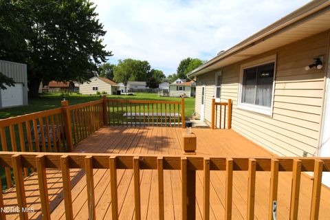 Tiny photo for 19 N Fargo Street, Oregon, OH 43616 (MLS # 10008358)