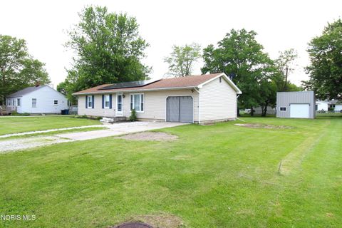 Tiny photo for 19 N Fargo Street, Oregon, OH 43616 (MLS # 10008358)