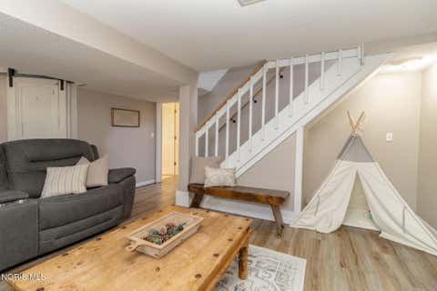 Tiny photo for 5927 Adelaide Drive, Toledo, OH 43613 (MLS # 10011527)