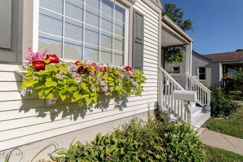 Tiny photo for 5927 Adelaide Drive, Toledo, OH 43613 (MLS # 10011527)
