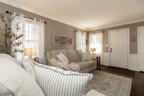 Tiny photo for 5927 Adelaide Drive, Toledo, OH 43613 (MLS # 10011527)