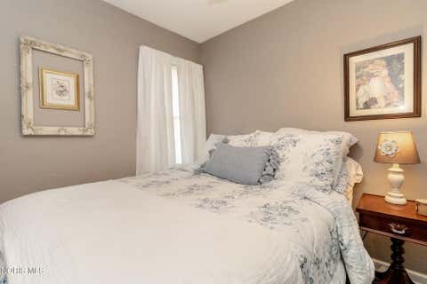 Tiny photo for 5927 Adelaide Drive, Toledo, OH 43613 (MLS # 10011527)
