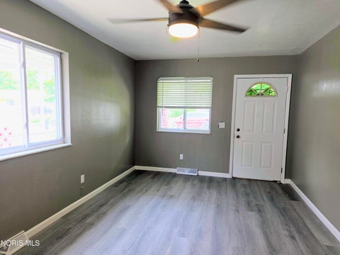 Tiny photo for 1534 Oakmont Street, Toledo, OH 43605 (MLS # 10012653)