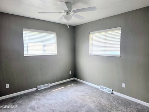 Tiny photo for 1534 Oakmont Street, Toledo, OH 43605 (MLS # 10012653)