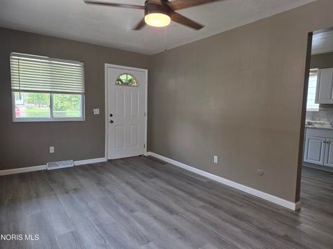 Tiny photo for 1534 Oakmont Street, Toledo, OH 43605 (MLS # 10012653)