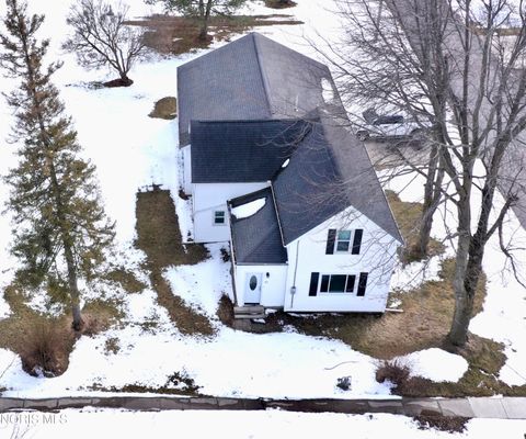 Photo of 10 Sugar Street, Leipsic, OH 45856 (MLS # 10004096)