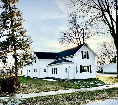 Tiny photo for 10 Sugar Street, Leipsic, OH 45856 (MLS # 10004096)
