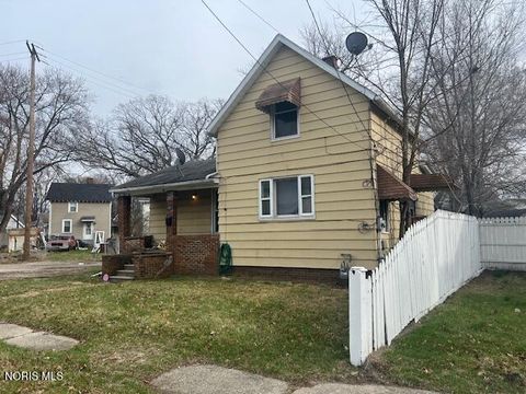 Tiny photo for 1925 Airline Avenue, Toledo, OH 43609 (MLS # 10005618)