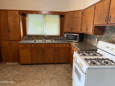 Tiny photo for 11858 County Road O, Napoleon, OH 43545 (MLS # 10010997)