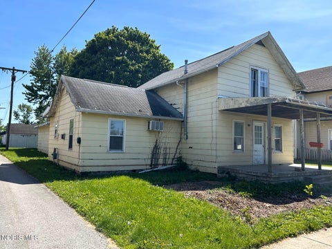 Tiny photo for 209 W Broadway Street, Maumee, OH 43537 (MLS # 10008692)