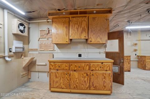 Tiny photo for 900 Morse Street, Findlay, OH 45840 (MLS # 10002049)