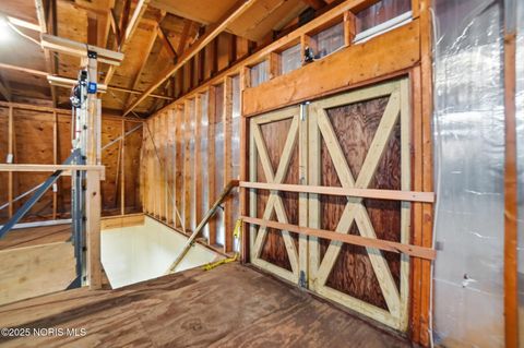 Tiny photo for 900 Morse Street, Findlay, OH 45840 (MLS # 10002049)