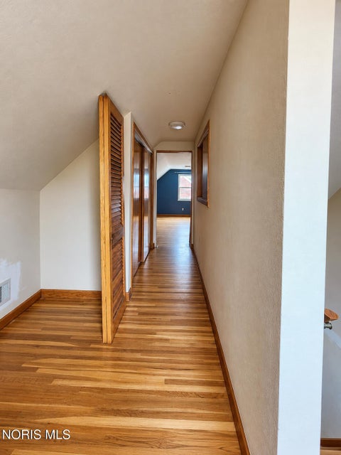 Tiny photo for 1528 Charmaine Drive, Toledo, OH 43614 (MLS # 10014257)