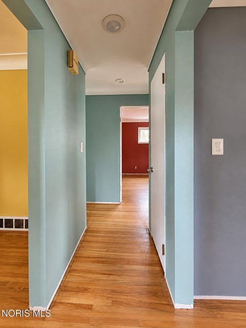 Tiny photo for 1528 Charmaine Drive, Toledo, OH 43614 (MLS # 10014257)
