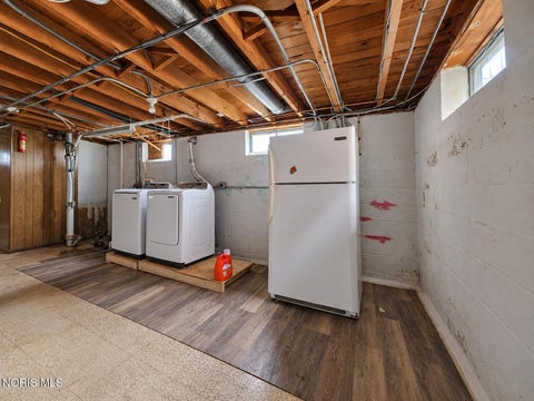 Tiny photo for 1528 Charmaine Drive, Toledo, OH 43614 (MLS # 10014257)
