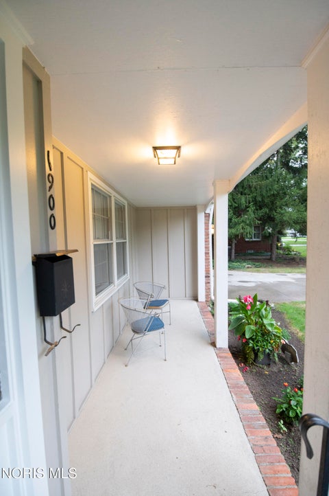 Tiny photo for 1900 Green Valley Drive, Toledo, OH 43614 (MLS # 10013944)