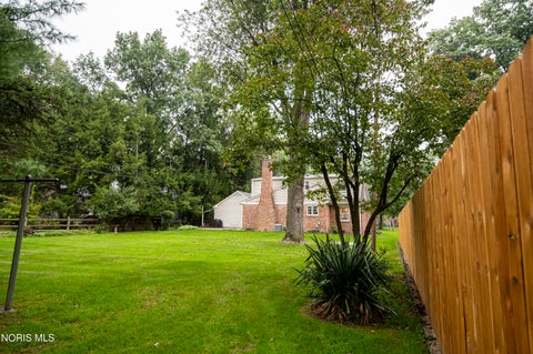 Tiny photo for 1900 Green Valley Drive, Toledo, OH 43614 (MLS # 10013944)