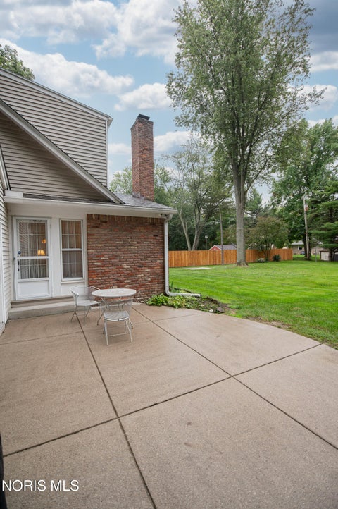 Tiny photo for 1900 Green Valley Drive, Toledo, OH 43614 (MLS # 10013944)
