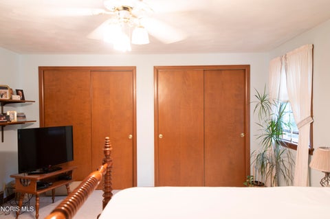 Tiny photo for 1900 Green Valley Drive, Toledo, OH 43614 (MLS # 10013944)