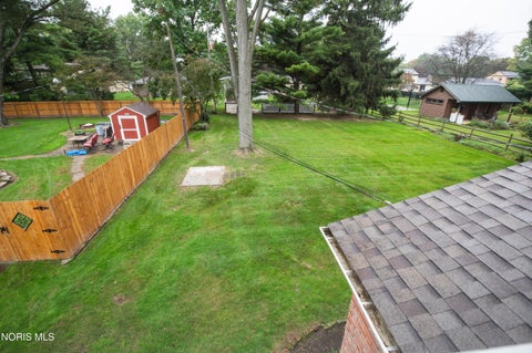 Tiny photo for 1900 Green Valley Drive, Toledo, OH 43614 (MLS # 10013944)