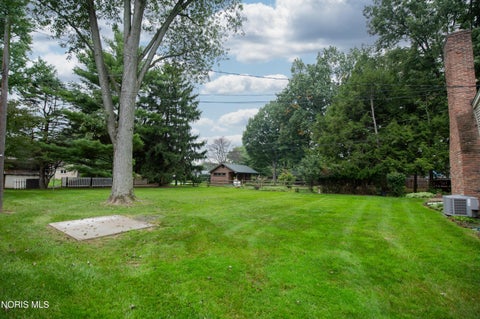 Tiny photo for 1900 Green Valley Drive, Toledo, OH 43614 (MLS # 10013944)