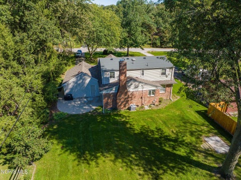 Tiny photo for 1900 Green Valley Drive, Toledo, OH 43614 (MLS # 10013944)