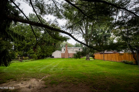 Tiny photo for 1900 Green Valley Drive, Toledo, OH 43614 (MLS # 10013944)