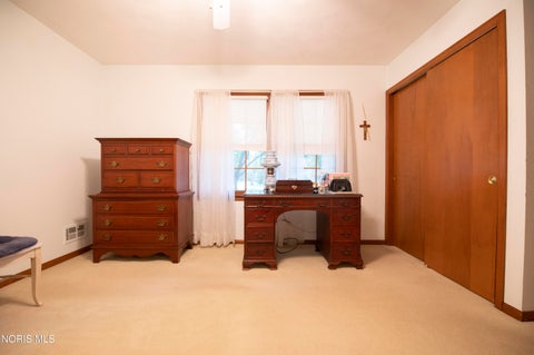 Tiny photo for 1900 Green Valley Drive, Toledo, OH 43614 (MLS # 10013944)