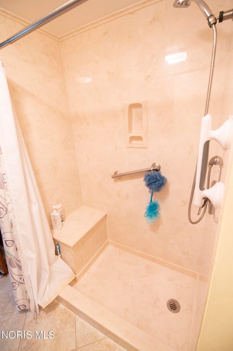 Tiny photo for 1900 Green Valley Drive, Toledo, OH 43614 (MLS # 10013944)