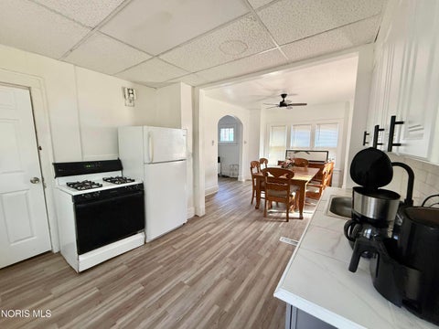 Tiny photo for 1805 Oakwood Avenue, Toledo, OH 43607 (MLS # 10012910)