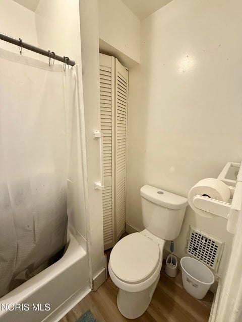 Tiny photo for 1805 Oakwood Avenue, Toledo, OH 43607 (MLS # 10012910)