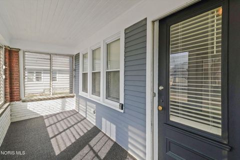 Tiny photo for 1749 Selkirk Street, Toledo, OH 43605 (MLS # 10005351)