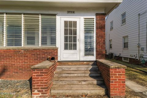 Tiny photo for 1749 Selkirk Street, Toledo, OH 43605 (MLS # 10005351)