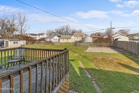 Tiny photo for 1749 Selkirk Street, Toledo, OH 43605 (MLS # 10005351)