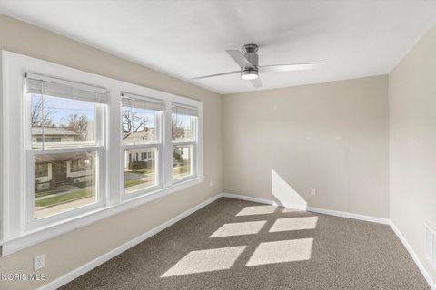 Tiny photo for 1749 Selkirk Street, Toledo, OH 43605 (MLS # 10005351)