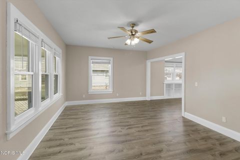 Tiny photo for 1749 Selkirk Street, Toledo, OH 43605 (MLS # 10005351)